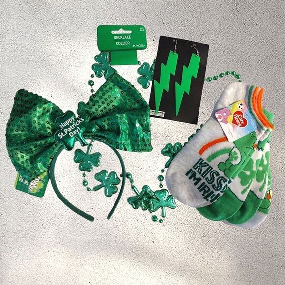 Care Bears St Patrick's Day Festive Accessories Bundle of 4 NWT - Picture 4 of 16